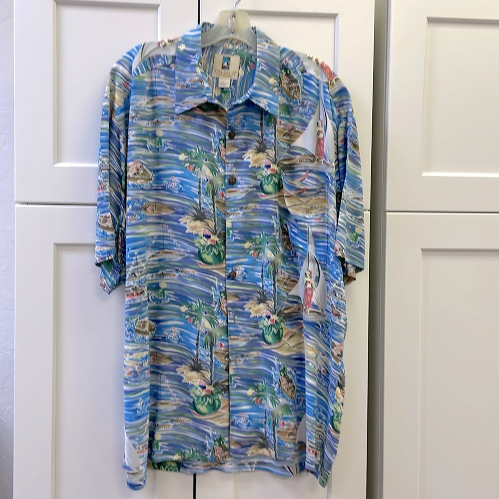 KAHALA ALOHA SHIRT SIZE L MULTI COLORED ISLAND PRINT 100% RAYON MADE IN HAWAII